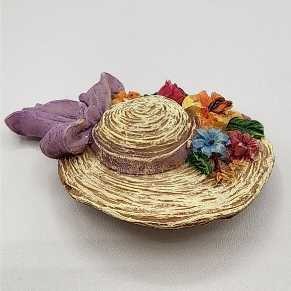Vintage Resin Easter Bonnet Brooch • Straw Hat, Flowers & Purple Bow - Picture 3 of 5